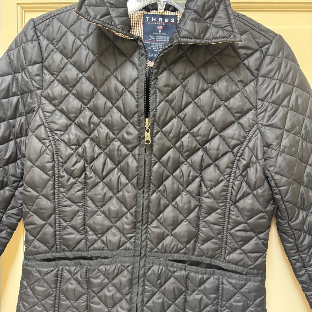 Thrive Black Puffer Jacket with Quilted Design
